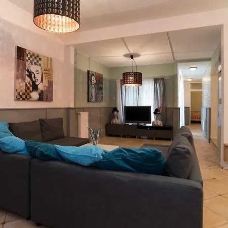 South Holland Homestay *